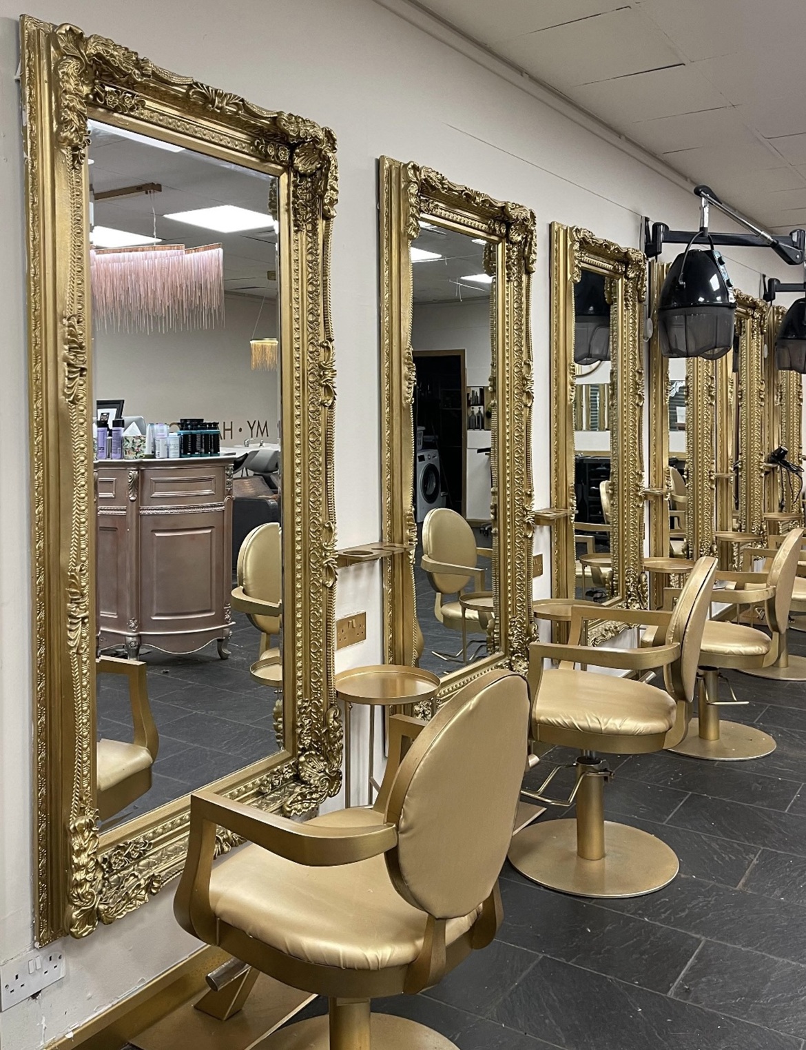 visit My Hair Guru in Paisley Glasgow visit My Hair Guru in Paisley Glasgow